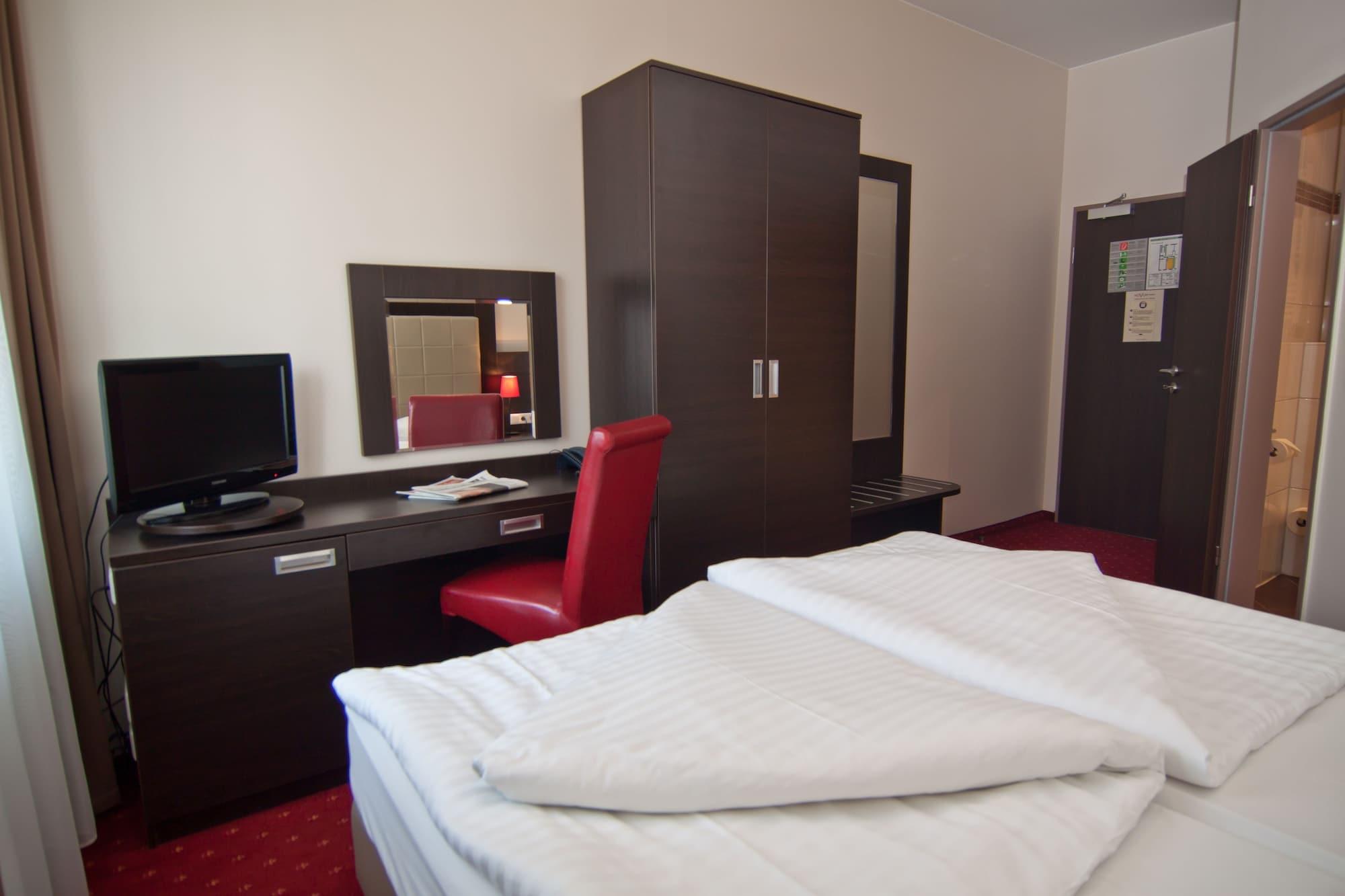 Hotel Savoy Hamburg-Harburg Buitenkant foto